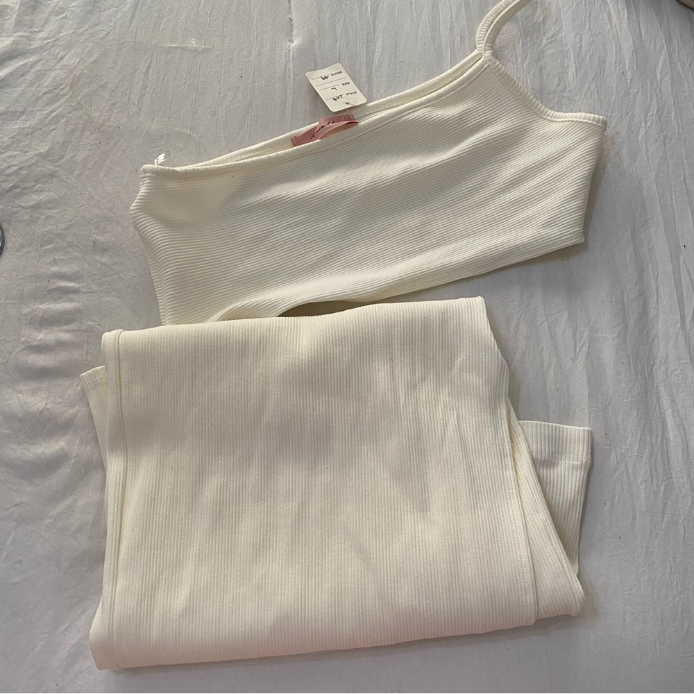 Maxi ivory slit dress